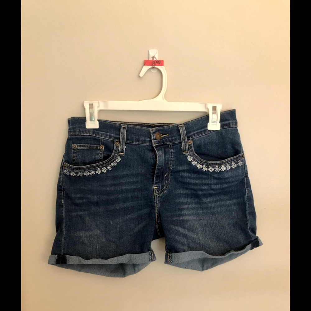 Floral embroidered denim shorts
